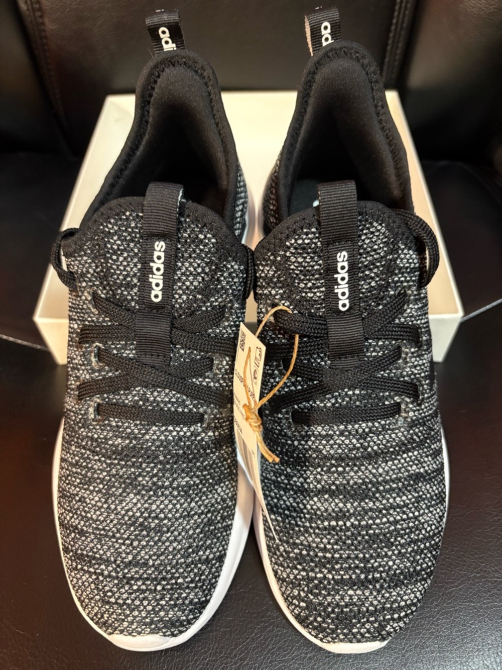 Adidas Women's Cloudfoam Pure Running Shoe Size 6 Black and White
